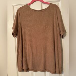 Tan/camel colored ribbed shirt from Old Navy. Size XL